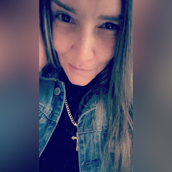 Meet your Posher, Angelina 🖤 - Picture 1 of 3